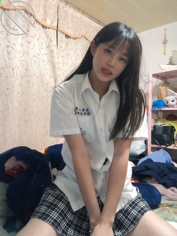超嫩的高中妹妹,重金砸出自慰视频,清纯背后的反差你想看吗 - 老宋论坛-老宋论坛