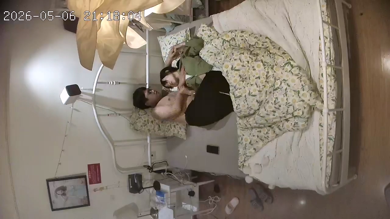 🔥独家流出！大学生情侣酒店激战一夜，白袜小女友被猛操高潮迭起❤️ - 老宋论坛-老宋论坛