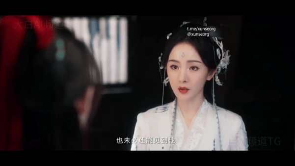 【AI推演】魔改电视剧《狐妖小红娘》杨幂饰演涂山红红丰乳肥臀跪趴榻上_翘起雪白大 配图2