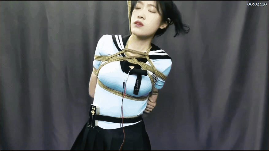 ㊙【SM调教】【飞天原创】绳艺捆绑-柔仙儿下置跳蛋在固定上快乐棒,艺仙儿又被强制 配图5