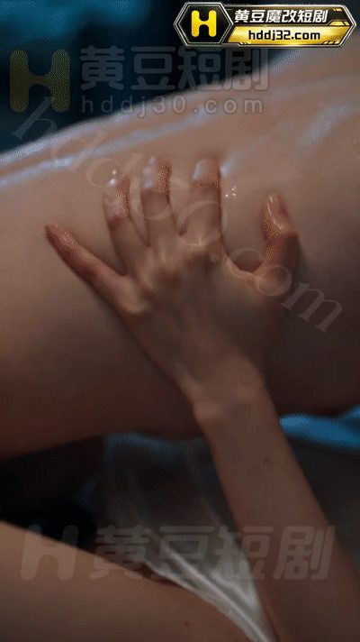 【AI短剧】《母子同欢》第6集美母淋浴发烧趁机轻薄美母，大屌终于要插入美母骚穴了 配图3