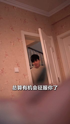 擦边短剧《危险游戏第二部&我们的临时拥抱&火辣后妈谁不爱&继母与继妹》堪比三级精 配图4