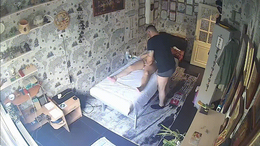 ⁸¹🔥🔥🔥 阿三按摩师假正经，两下挑逗就操翻客人，前客户直接上门送逼，爽到飞起！ - 老宋论坛-老宋论坛