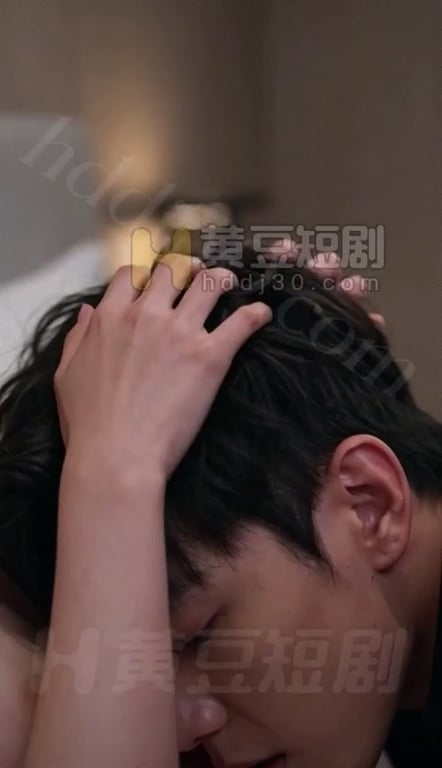 AI短剧《入职第一天被内射》EP1-2 高清原版无第三方水印 配图22