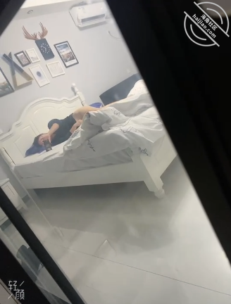 【原创视频】偷拍到嫂嫂的自慰全过程，不知道是不是嫂嫂故意要诱惑我的还是？ - 老宋论坛-老宋论坛