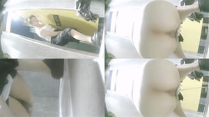 商场女厕全景偷拍两位绝色少妇❤️美人嫩BB诱惑无限-老宋论坛