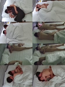 中年夫妻酒店激情开房！40岁女人如狼似虎，趁老公熟睡脱光直盯猛看，太刺激了！ - 老宋论坛-老宋论坛