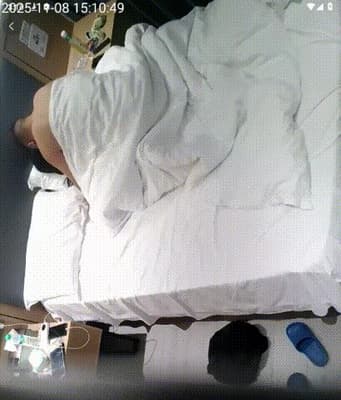 天眼酒店11-8：巨乳小少妇被猛男从被子里操到床沿，丰满奶子肥臀狂晃，扛腿猛冲猛插爽到高潮连连！-老宋论坛