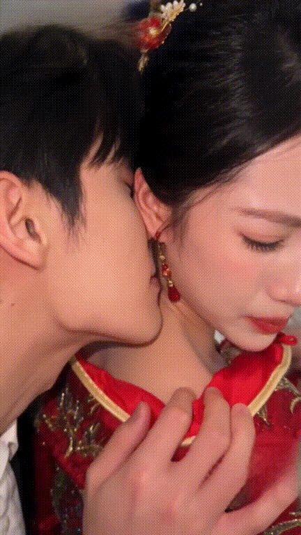 【AI短剧】AI魔改神颜尤物抖娘利世新婚夜沦为众人玩物 伴郎团上阵前后猛攻口穴！ 配图4