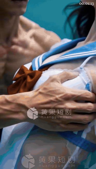 【AI短剧】《暧昧海滩：心动靠近无法自拔》EP1-10集原版，从一次毫不犹豫海滩 配图1