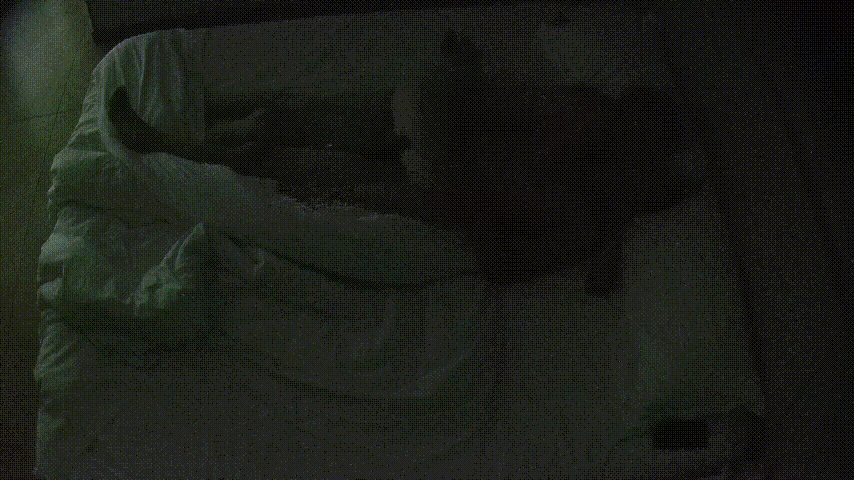 民宿深夜激战：玩了一天的甜蜜情侣，男人欲火焚身硬要打炮，女生累到兴趣全无却被迫敷 配图5