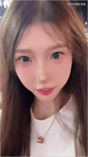【S级泄密】成都双面御萝：抖音清纯网红秒变卧室饥渴母狗，伸舌跪求“爸爸艹我”7V 配图13