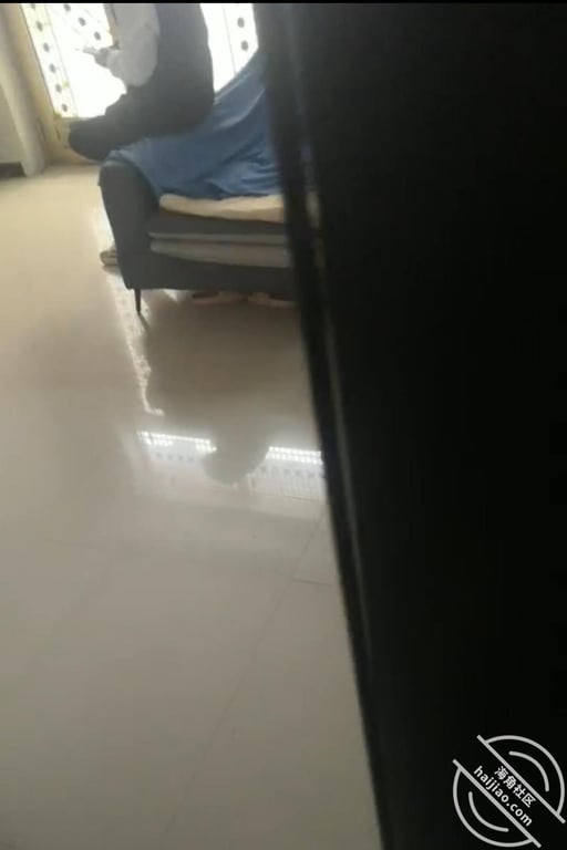 操骚嫂子 27 在我哥的眼皮底下操我小嫂子，我感觉我离让我哥打死不远了 - 老宋论坛-老宋论坛