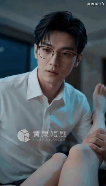 【AI短剧】《AV女友的生存指南》EP1-10集原版，那些平日里受万人追捧的当红 配图8