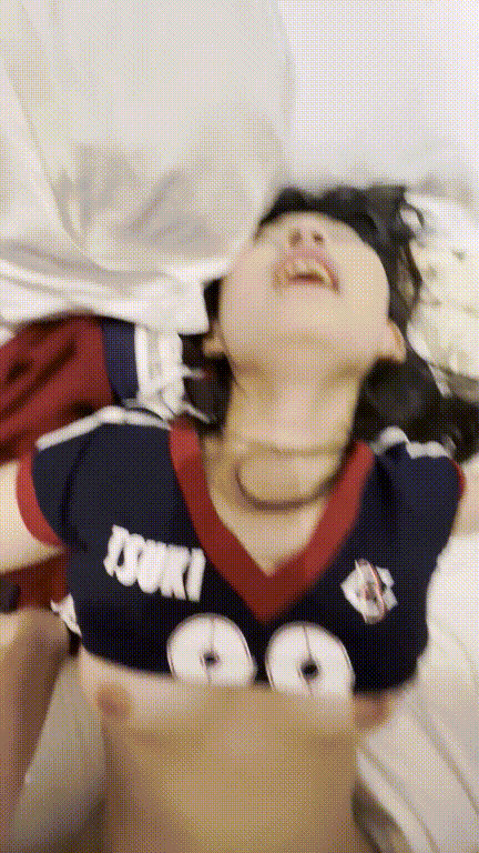 乐队美少女无码自拍！清纯脸蛋+巨乳，脸穴同框内射实录，无水印原版流出 配图2