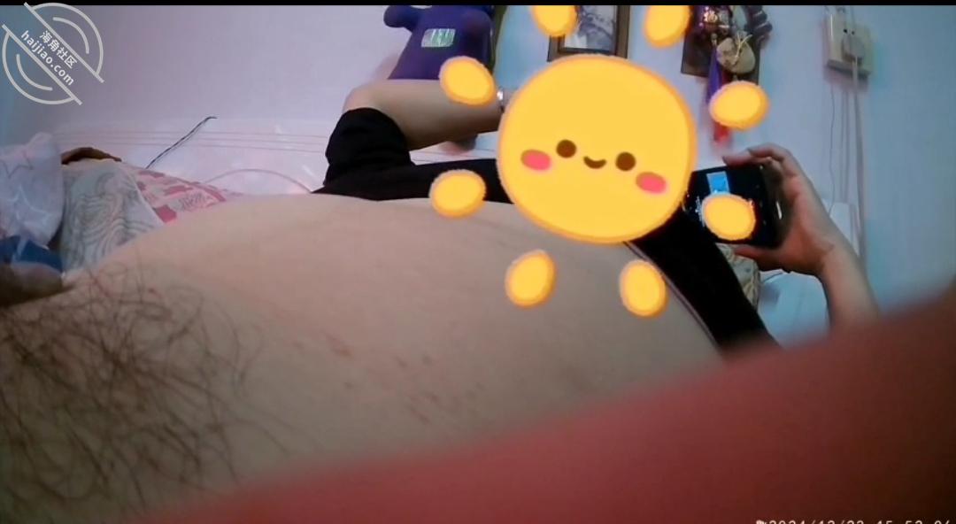 【视频贴】妈妈跟姥爷打电话，我在下面摸老妈的逼爆操妈妈 - 老宋论坛-老宋论坛