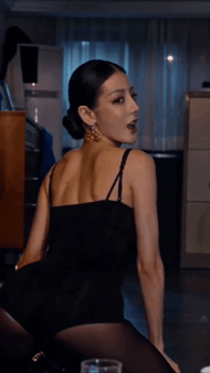 【AI推演】✅迪丽热巴✅作为交际花参加完大佬们的饭局，继续前往酒店表演才艺行程满满愃 - 老宋论坛-老宋论坛