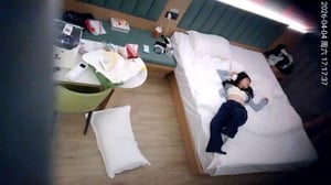 ❤️酒店偷拍大泄密！大学生黑丝极品女友床上激战，突遇生理期血手诱惑-老宋论坛