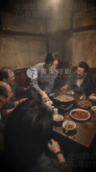 【AI短剧】《驱魔不成,性感女鬼竟和我同居》男子林镇宇在家遭遇灵异事件,危急之际 配图11