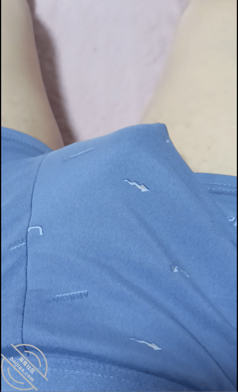 原创真实第一视角老妈满足我的恋足癖，我想让她也舒服用舌头舔她的骚穴。 - 老宋论坛-老宋论坛
