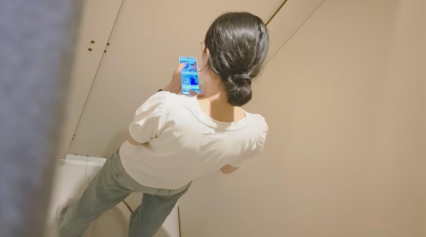 私房独家流出！顶级厕拍极品舞蹈生大学生最嫩粉逼第二十九期 抄底价376元 配图4