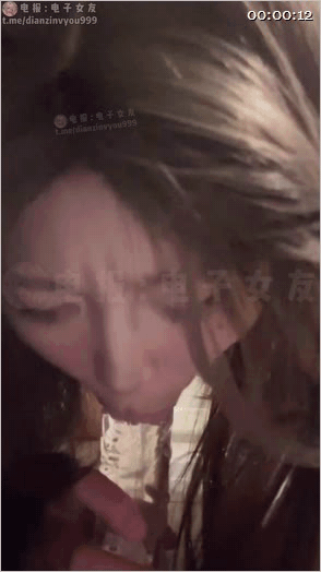 推特超高颜值反差嫩妹，极度反差露脸「有一点饭」自慰M腿炮机，弹力插阿黑颜口交肉棒 配图15