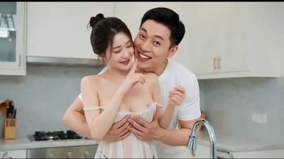 【AI自制小短剧】《NTR寝取:善良的嫂子》第2集从厨房开始，揉奶子亲吻，夫前目 配图3