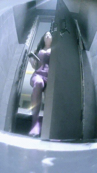 夜总会女厕全景偷拍多位大长腿美女各种极品嫩鲍鱼 配图25