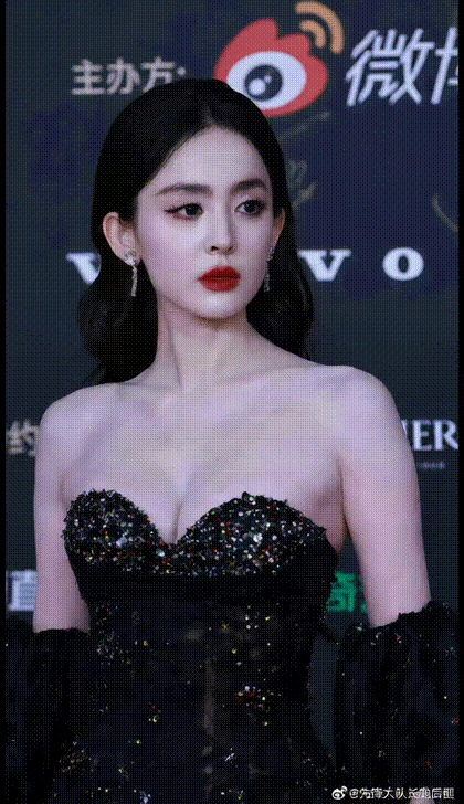 【AI脱衣】❤️继续快手抖音小红书网红明星及红人❤️明星自揉小嫩穴！ - 老宋论坛-老宋论坛