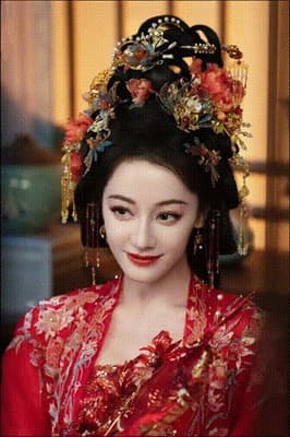 【AI脱衣】❤️继续快手抖音小红书网红明星❤️爱吃大鸡巴肏逼颜射一脸！-老宋论坛
