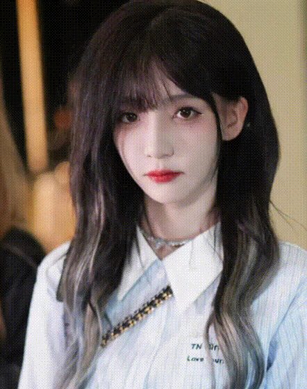 【AI脱衣】抖音快手小红书骚女明星爱吃大鸡巴肏逼骑乘摇曳！ 配图5