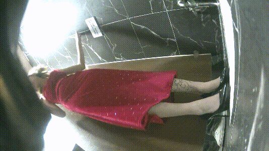 酒吧女神级美少妇女厕偷拍全景喝多尿急狂奔的湿热瞬间 配图4