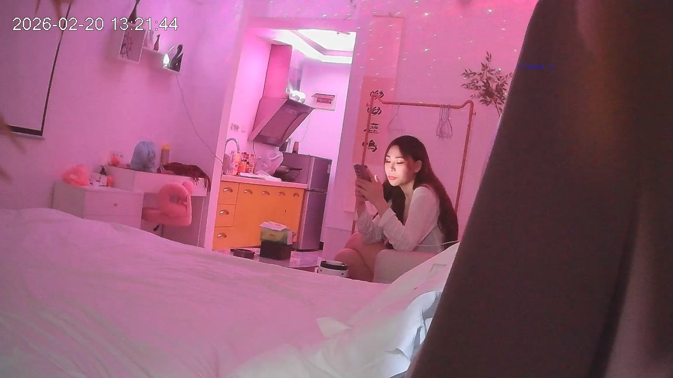 酒店偷拍黑丝情趣换装卖淫女 APP约炮上门狂接多客 日进斗金真实记录2（4V） 配图19