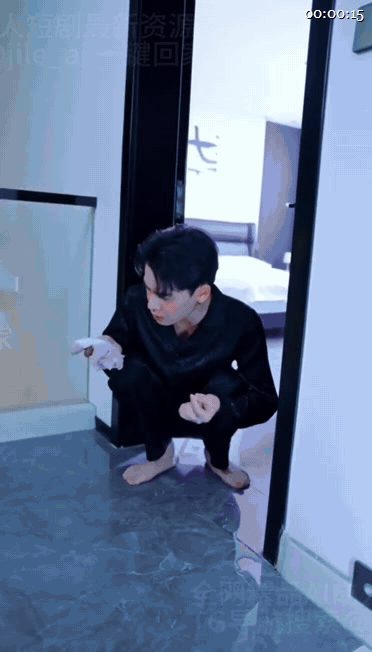 【AI短剧】《双女深喉》EP1-8集，以为是过敏其实欲火焚烧，反差仙人跳的叫床服 配图6