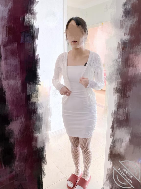 （福利帖）狂操性感白丝美女少妇邻居，她儿子差点破门而入，刺激的我直接内射 - 老宋论坛-老宋论坛