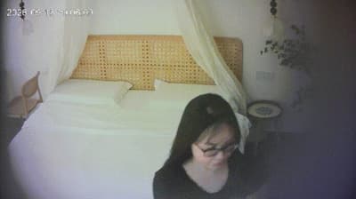 9-15流出酒店偷拍❤️健壮大哥找个个口活不错的眼镜吊钟乳女技师漫游毒龙口爆一条龙服务-老宋论坛