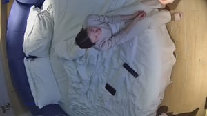 酒店偷拍流出！舔狗男友温柔按摩+贴面膜后，直接扶墙站立猛操！-老宋论坛