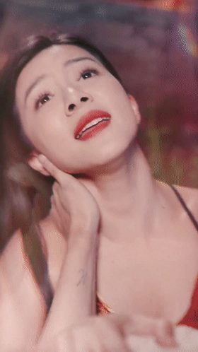 擦边短剧《破咒师》高颜值美人儿，堪比三级的擦边短剧！ 配图5