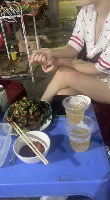 (原创）再战睡衣战袍的嫂子 内射骚穴一滴都没流出来 配图2