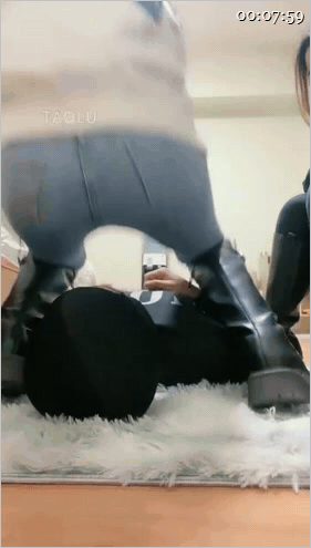 ㊙【SM调教】【罗宾女王】三泡圣水鼻屎口水煮面三泡晨尿加鼻屎口水煮面/带素人玩骚 配图2