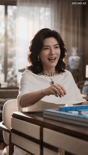 ✨【AI短剧】《发小长大后都想跟我上床》EP1-2集，腹肌霸总终于忍不住在游泳池舔青梅竹马的奶子顺着后入啪啪（2V）愃-老宋论坛