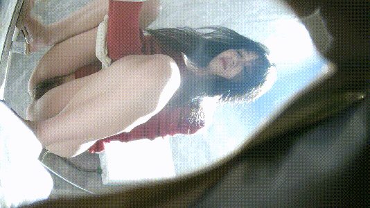 酒吧女厕全景偷拍红色包臀裙美少妇人美BB更美 配图11