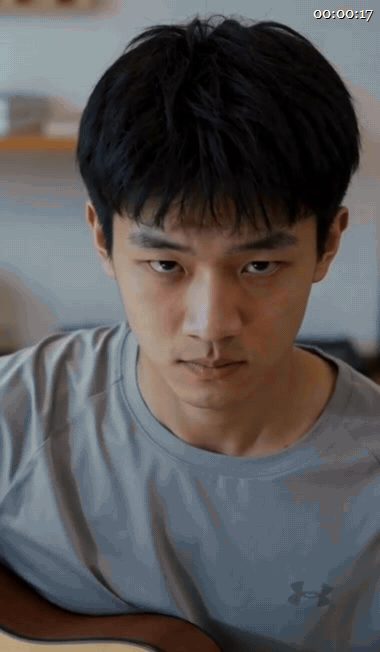 【AI短剧】《雪儿的大学生活》EP1-6集，反差女大学生放荡又刺激的高中禁大学松 配图3