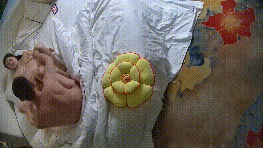 情趣台11-20：巨乳少妇奶子下坠却欲火难耐，全身被浓精颜射一脸一身，太淫荡了！ 配图4