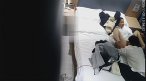 11-21酒店偷拍重磅流出❤️极品女友第一视角近距离自拍，男友舌尖狂舔湿穴后猛干到底 - 老宋论坛-老宋论坛