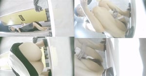 大神潜入餐厅女厕双机位偷拍！两位绝色美女毛乱肥美鲍鱼近距离高清诱惑❤️ - 老宋论坛-老宋论坛