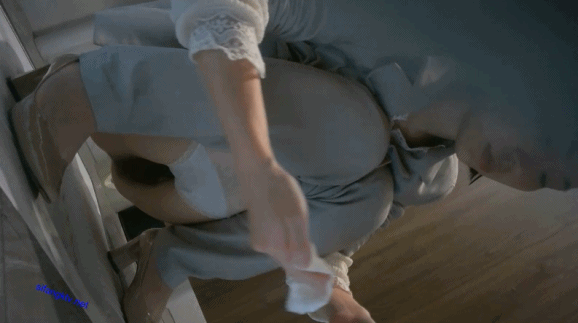 办公楼女厕全景偷拍多位高跟美女职员的肥美大鲍鱼 配图17