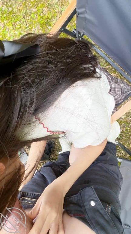 （原创57）野外跟女儿做爱，感受女儿害怕到颤抖的阴道无比紧致 配图3