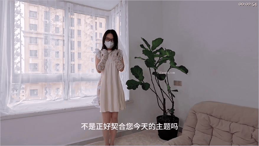 ㊙️【SM调教】【Raymond】小美女约绳师把自己绑成男朋友喜欢的样子作为圣诞礼物情趣婚纱纱布胶贴堵嘴乳铃TDM腿放置-老宋论坛