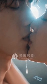 【AI短剧】《校花们的逆袭贵少》EP1-10集，舞蹈女神妈妈，腰肢柔软开腿能到极 配图6